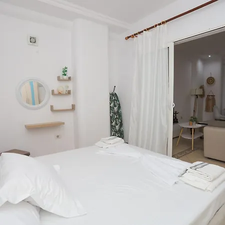 New Bazar Selvia * ティラナ